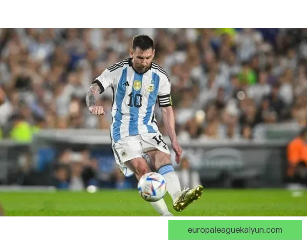 梅西在全球足球文化中的影响力持续增强，备受关注。