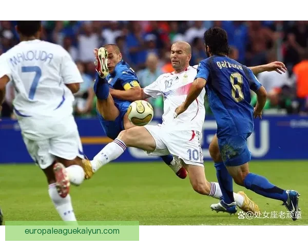 齐达内技术演变：从古典前腰到现代战术核心的转型之路